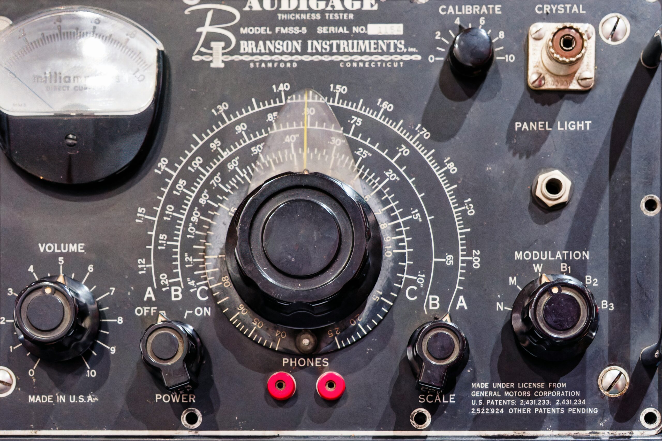 What are AM, FM, and Signal Modulation? A Detailed Explanation